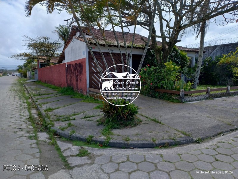 CASA DE ESQUINA EM AVENIDA COMERCIAL COM EDÍCULA E 3 DORMITÓRIOS