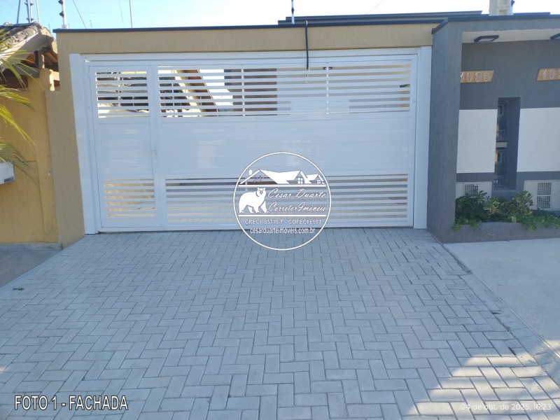 CASA NOVA LADO PRAIA COM 2 DORM E PISCINA 